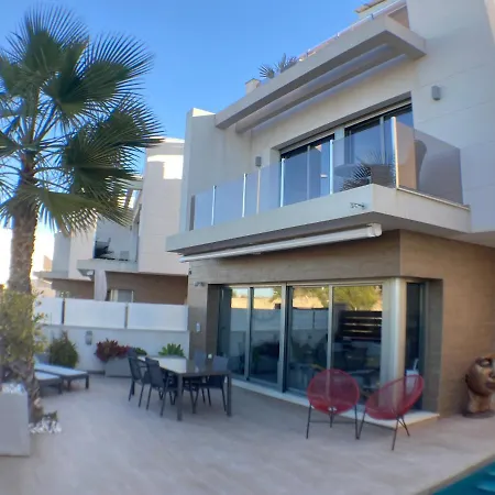 De Luxe Alanat Sublime Villa *